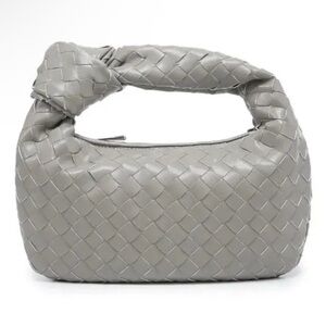 NWOT Trendy Hand-Woven Knotted Handbag / Grey 🩶🩶